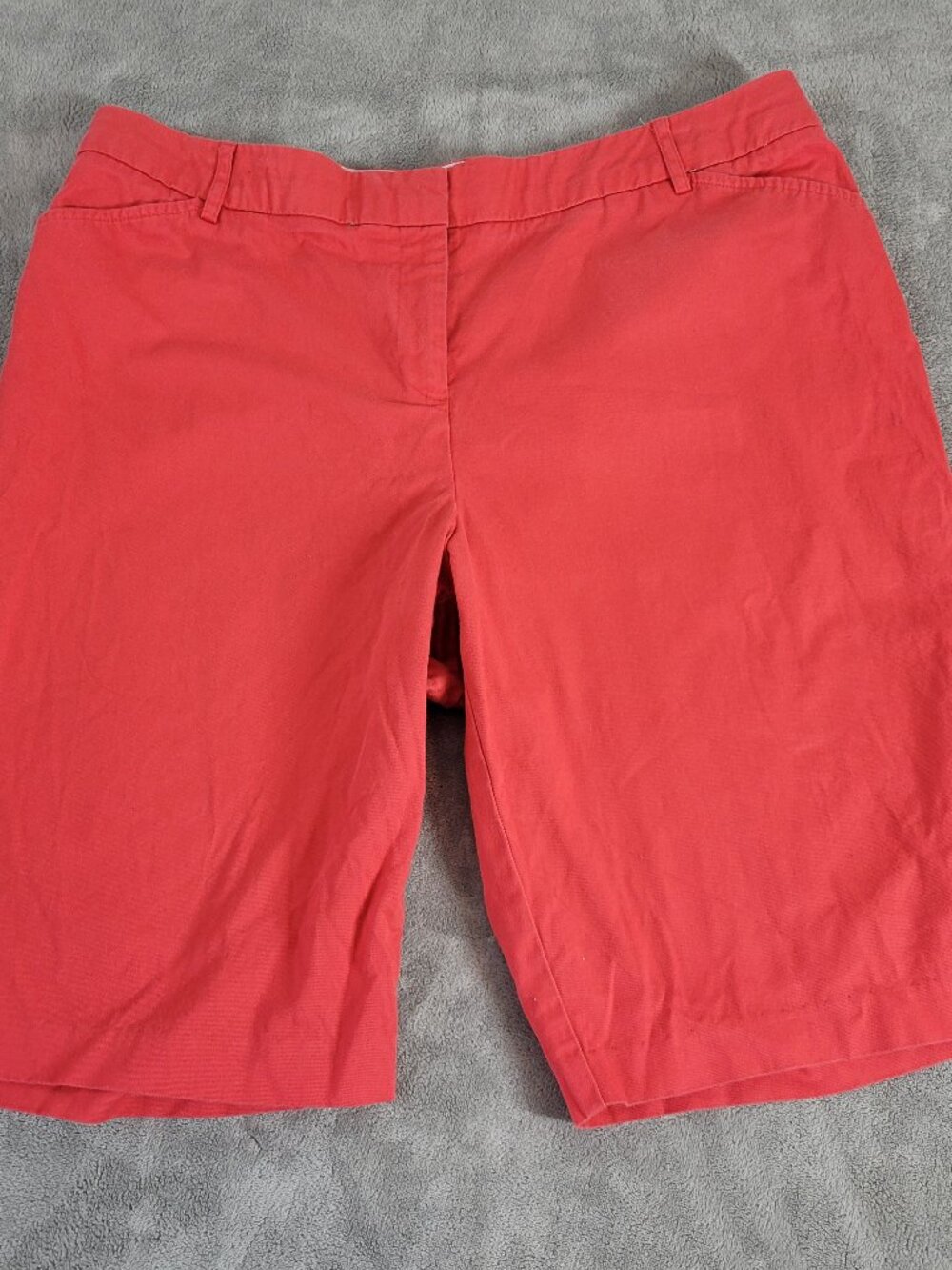 Dress Barn Womens 16W Bermuda Shorts Red Elastic Waist Pocket 11.5 Inseam RED41E